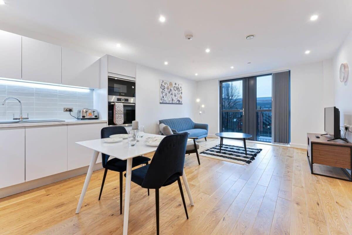 Lovely 1 Bedroom Apartment In Central Location Birmingham Exterior foto